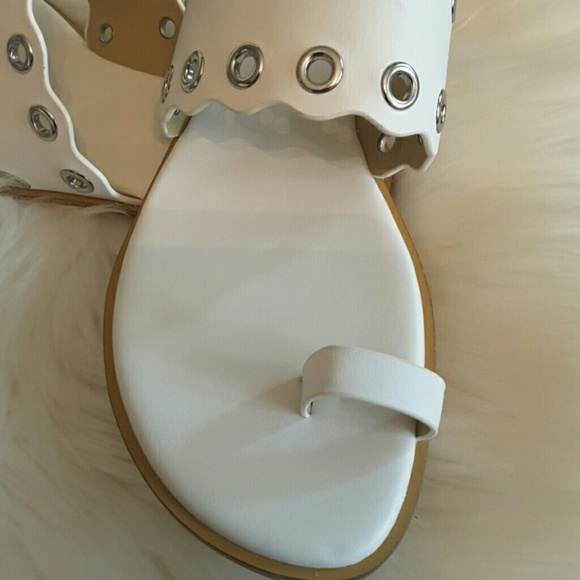 Michael kors leather sandals  with silver eyelets - Picture 6 of 8